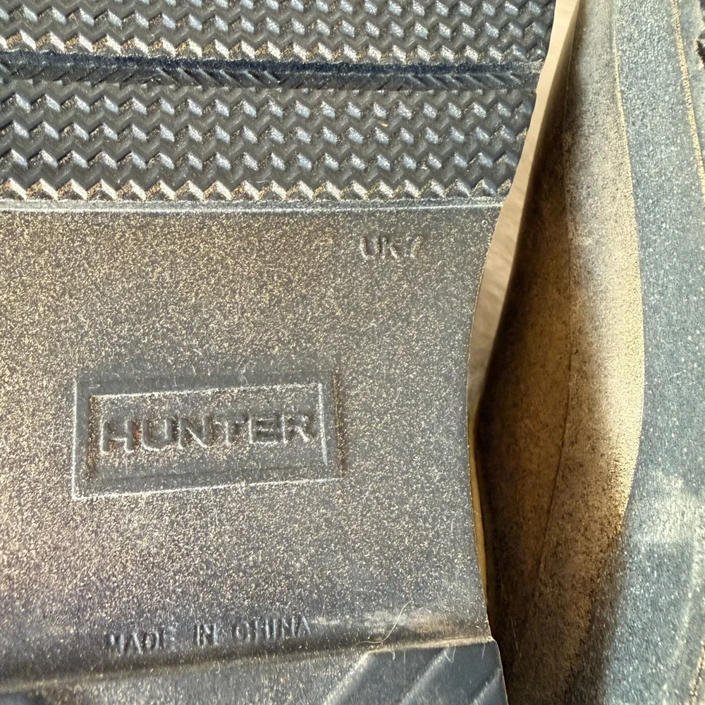 Hunter Metallic Gold Slip-Ons - Picture 7 of 8